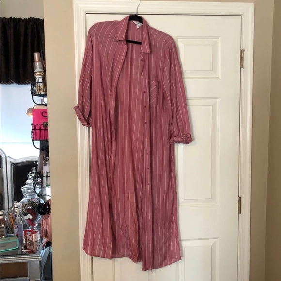 Express button down duster - Picture 3 of 3